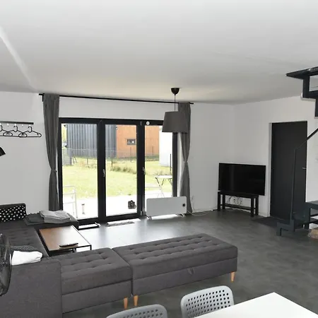 Holiday home Slajszowki-domki Caloroczne *