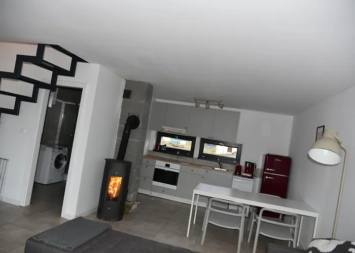 Slajszowki-domki Caloroczne بيت للعطل *