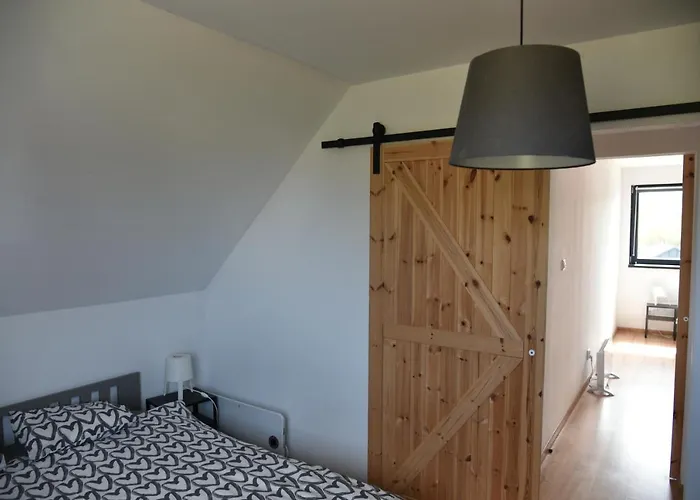 Slajszowki-domki Caloroczne بيت للعطل